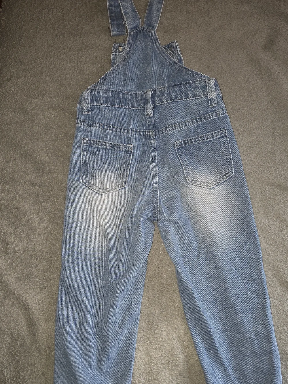 SHEIN Light Blue Denim Girls' Embroidered Overalls